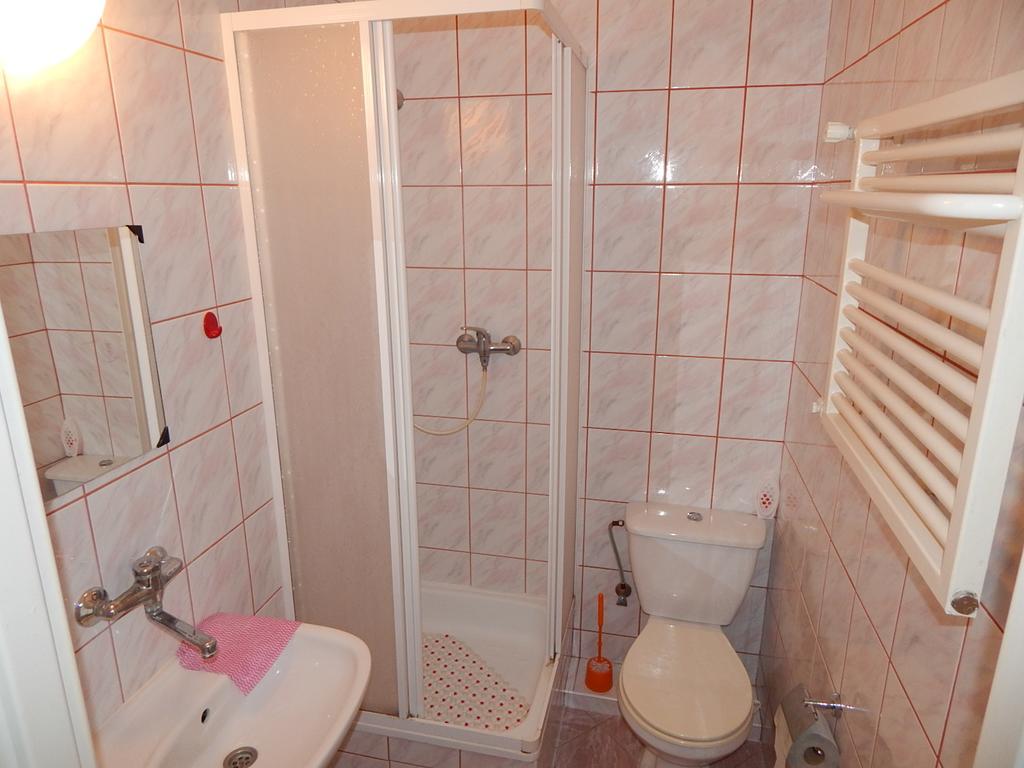 Apartament I Pokoje Aura Dom Wczasowy Darlowko Kamer foto